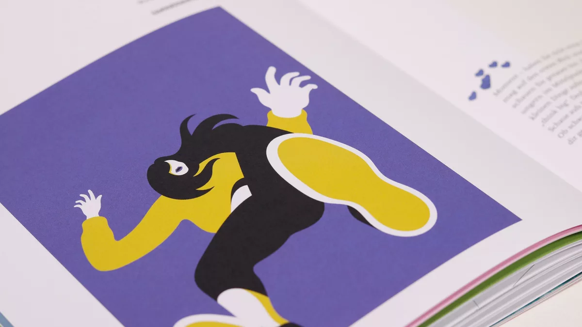 Photo: Kirchhoff: Three Minutes: page from the magazine Speed Dating, picture woman moves towards the reader