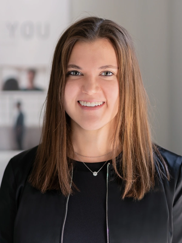 Kirchhoff: Mitarbeiterin: Laura Ölkers