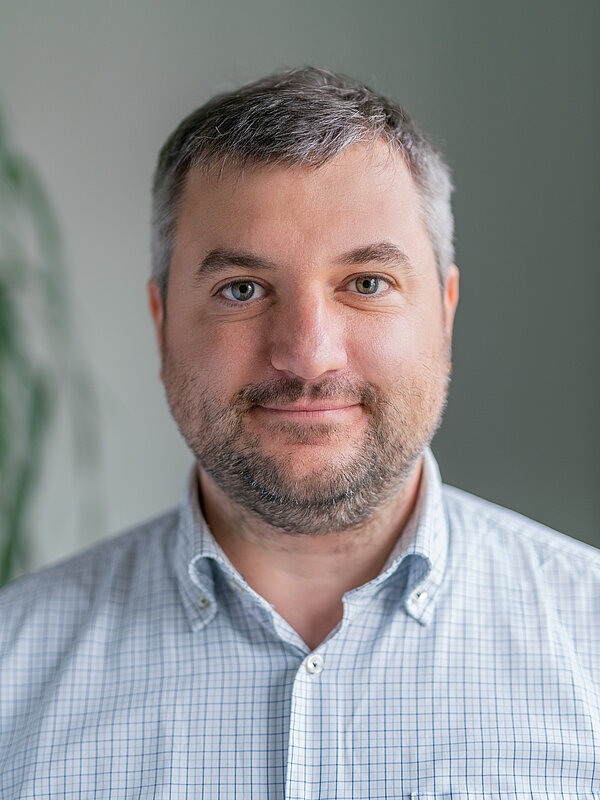 Kirchhoff: Mitarbeiter: Dr. Kai Roeske