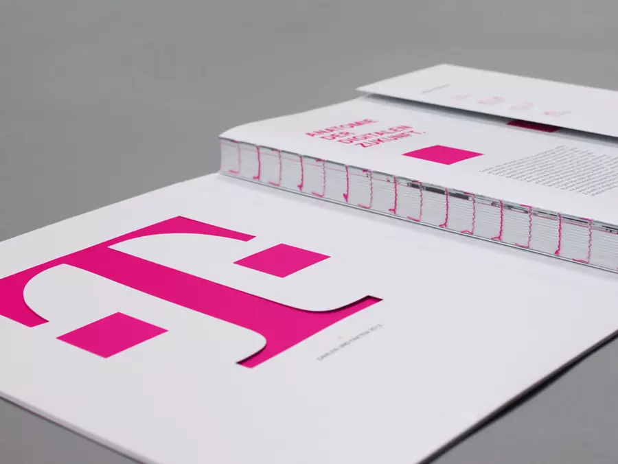 Teaser: Photo: Deutsche Telekom: Insight Award Annual Report for 2013