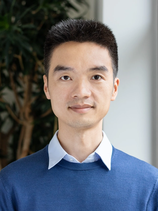 Kirchhoff: Mitarbeiter: Xue Guangrong (Brian)