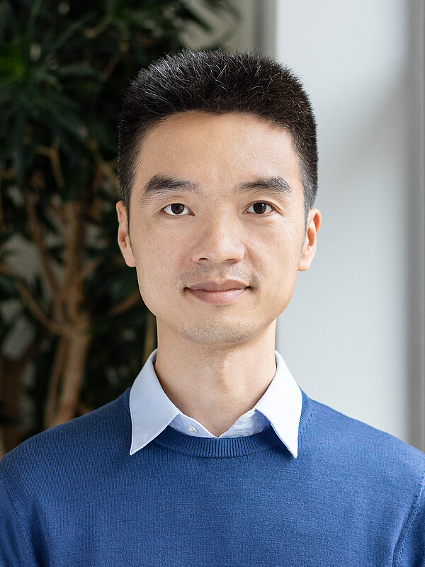 Kirchhoff: Mitarbeiter: Xue Guangrong (Brian)